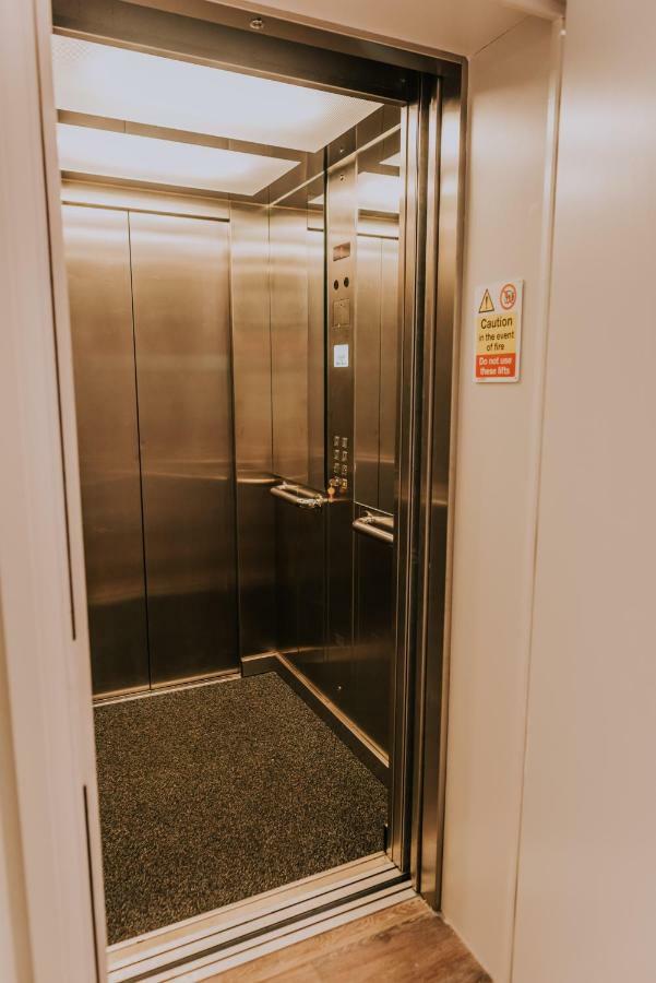 Cavendish House With Secure, Allocated Parking, 2 Mins Walk From Windsor Castle 外观 照片