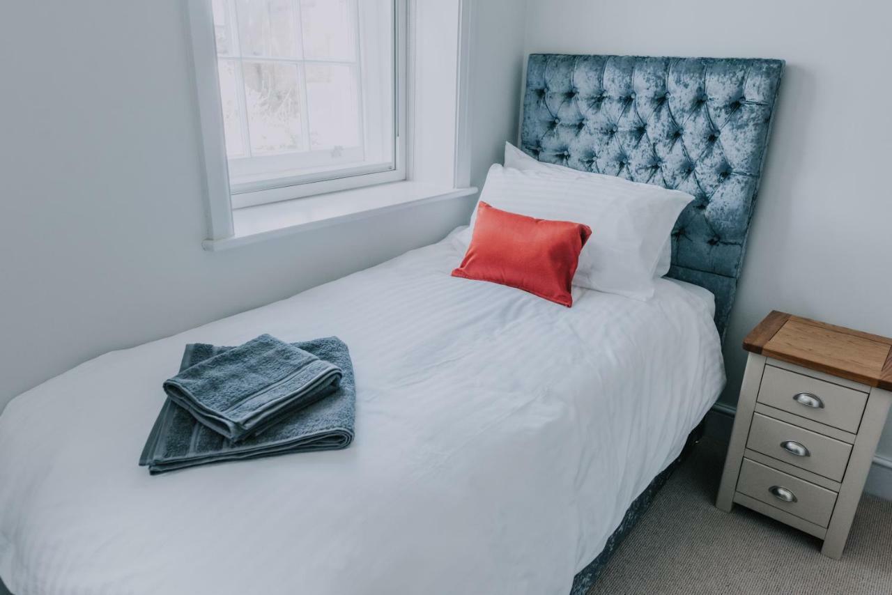 Cavendish House With Secure, Allocated Parking, 2 Mins Walk From Windsor Castle 外观 照片